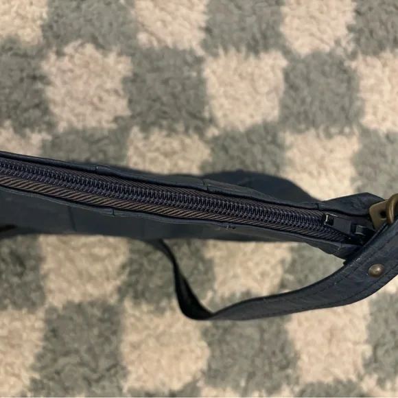 Vera Pelle Italy Cross Body - Picture 6 of 8